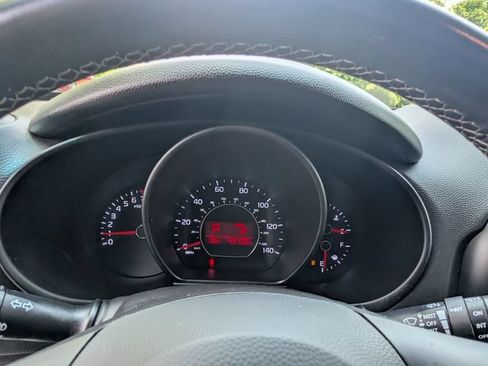 Used 2019 Kia Soul + FWD image 18