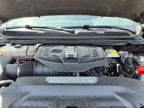 Used 2024 Jeep Wagoneer 4WD image 36