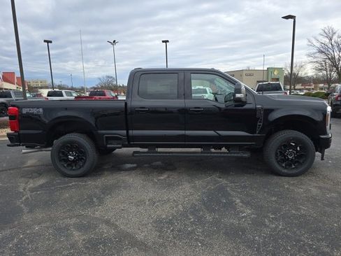 New 2026 Ford F250 Lariat w/ Black Appearance Package image 6