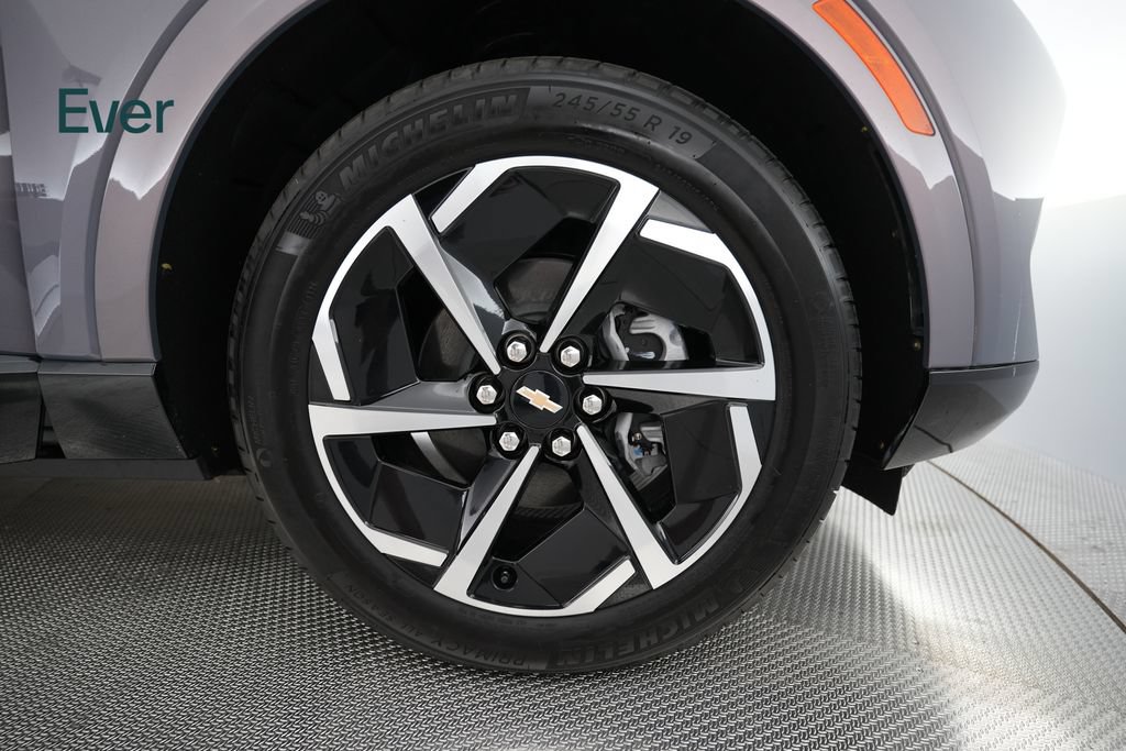 Used 2024 Chevrolet Equinox EV LT w/ LPO, Blackout Package FWD image 20