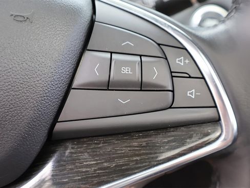 Certified 2021 Cadillac XT5 Premium Luxury image 22