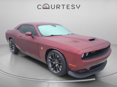 Used 2022 Dodge Challenger R/T Scat Pack w/ Plus Package image 5