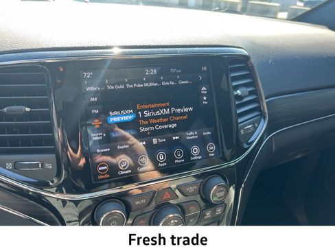 Used 2021 Jeep Grand Cherokee Limited image 13