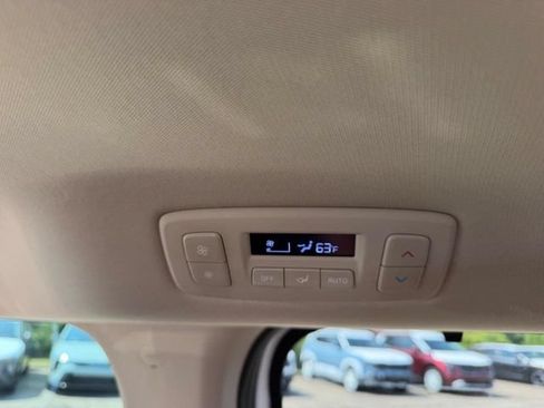 Certified 2024 Kia Carnival SX Prestige FWD image 11