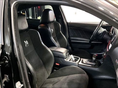 Used 2015 Dodge Charger R/T Scat Pack w/ Technology Group image 11