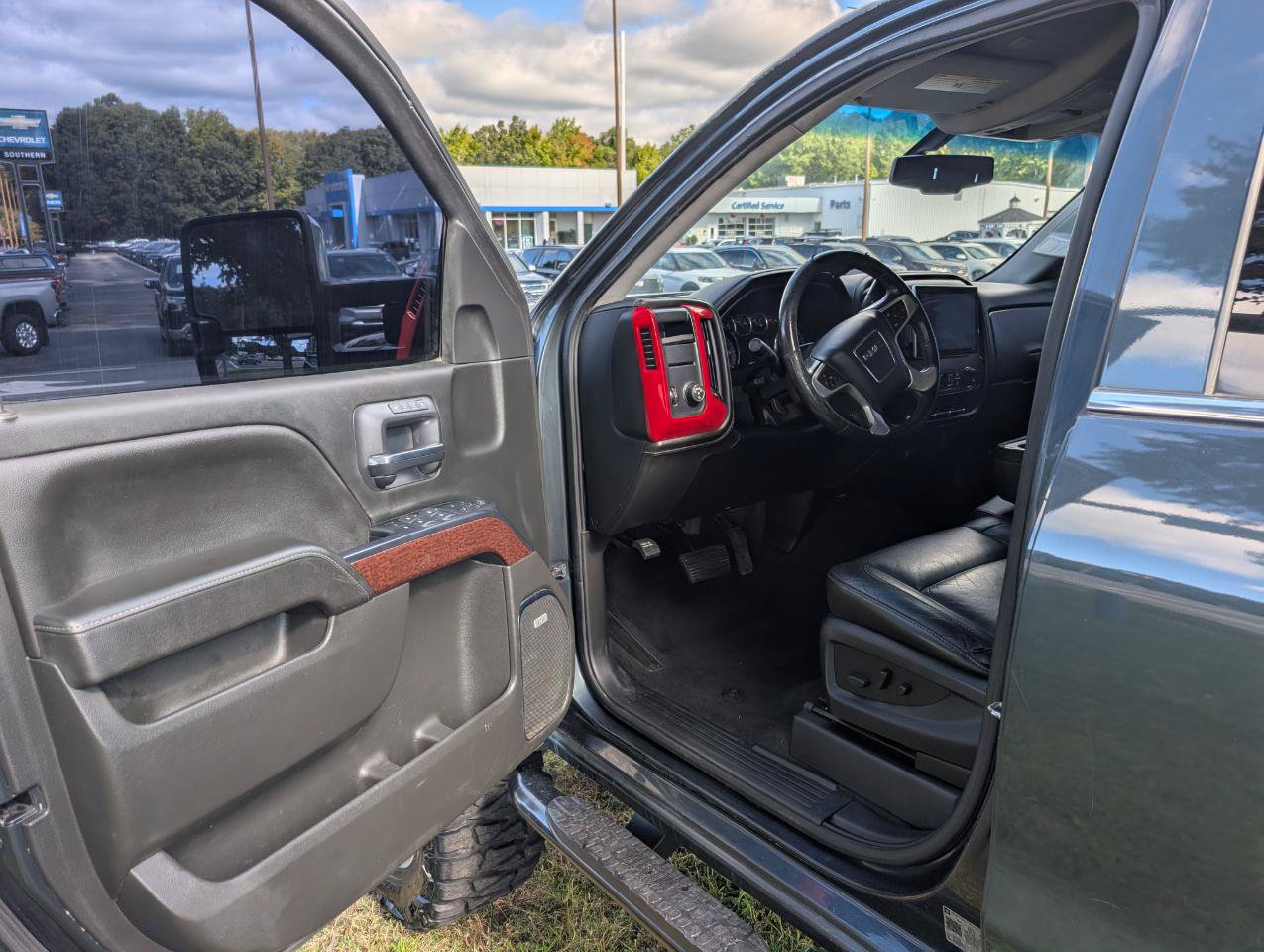 Used 2018 GMC Sierra 1500 SLT w/ Texas SLT Premium Package RWD image 10