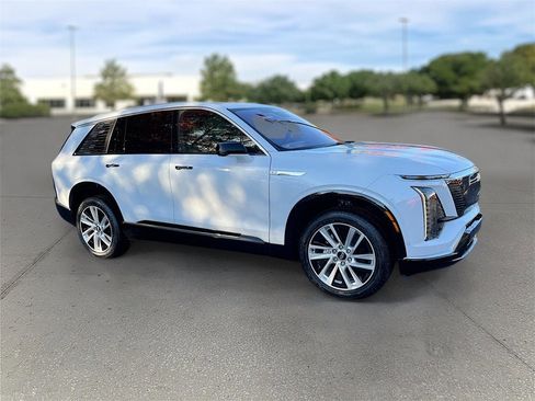 New 2026 Cadillac Vistiq Luxury image 1