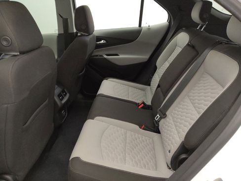 Used 2020 Chevrolet Equinox LS FWD image 18