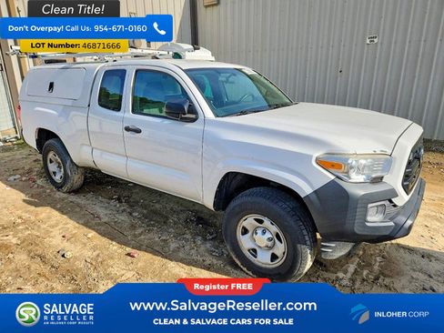 Used 2017 Toyota Tacoma SR image 5