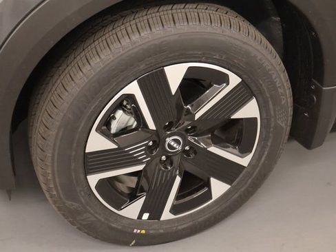 New 2026 Nissan Kicks SV w/ Cold Weather Package AWD/4WD image 7