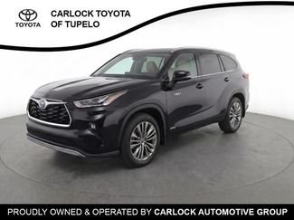 Used 2021 Toyota Highlander Platinum AWD/4WD video 1