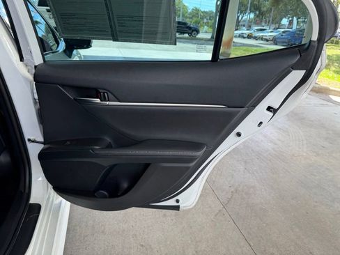 Used 2022 Toyota Camry XSE w/ Navigation Package FWD image 31