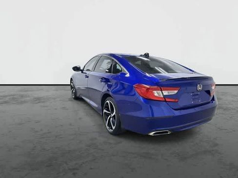 Used 2022 Honda Accord Sport image 2