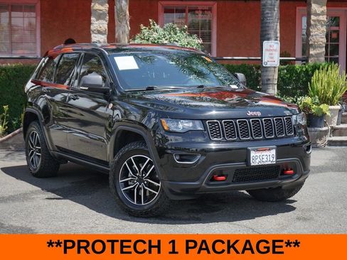 Used 2020 Jeep Grand Cherokee Trailhawk AWD/4WD image 2
