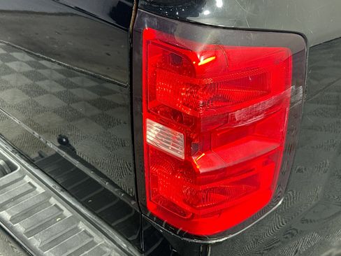 Used 2018 Chevrolet Silverado 1500 Custom w/ Custom Value Package RWD image 30