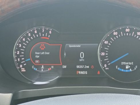 Used 2018 Ford Explorer Platinum AWD/4WD image 30