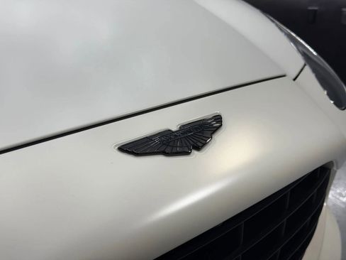 Used 2023 Aston Martin DBX image 19