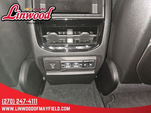 Used 2023 Jeep Grand Cherokee Limited AWD/4WD image 16