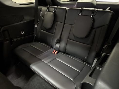 Used 2025 Ford Explorer ST-Line AWD/4WD image 15