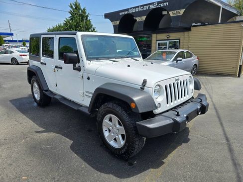Used 2017 Jeep Wrangler Unlimited Sport w/ Quick Order Package 24S AWD/4WD image 36
