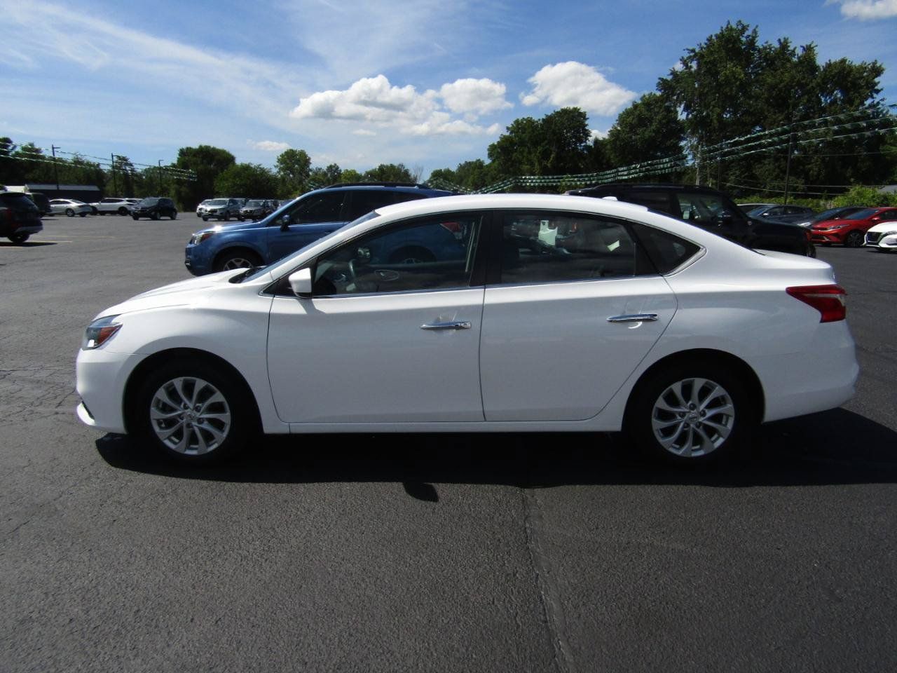 Used 2019 Nissan Sentra SV FWD image 4