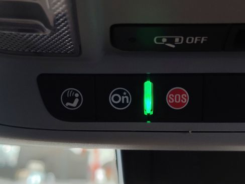 Used 2022 Chevrolet Equinox LT image 4