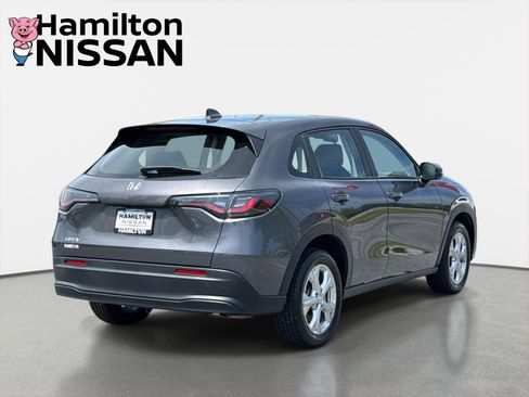 Used 2023 Honda HR-V LX image 2
