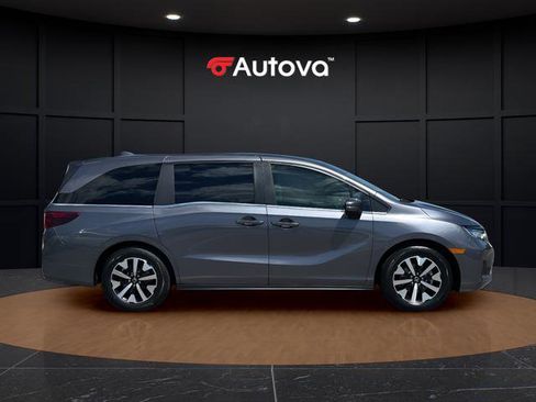 Used 2026 Honda Odyssey EX-L image 6