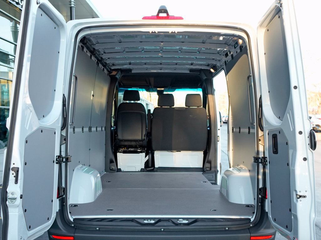Used 2026 Mercedes-Benz Sprinter 2500 image 5