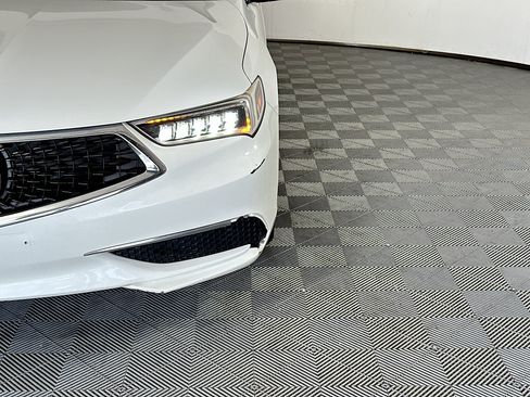 Used 2018 Acura TLX w/ Technology Package AWD/4WD image 9