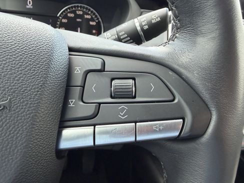 Used 2023 Cadillac XT4 Premium Luxury image 28