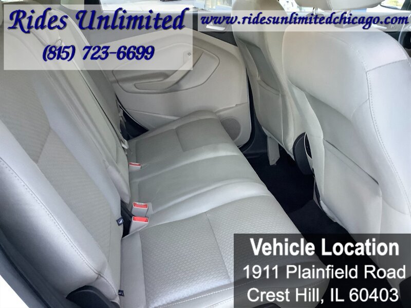 Used 2017 Ford Escape SE AWD/4WD image 17
