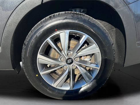 Used 2020 Hyundai Santa Fe SEL w/ Convenience Package image 17