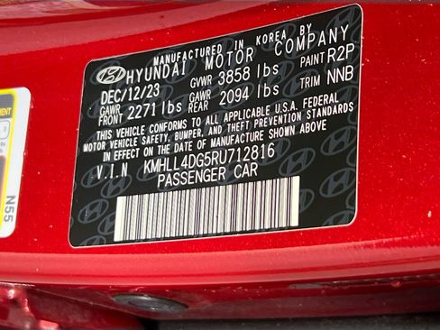 Used 2024 Hyundai Elantra SE FWD image 29