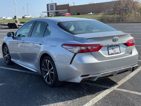 Used 2018 Toyota Camry SE image 8