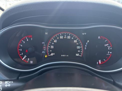 Used 2019 Dodge Durango SXT image 17