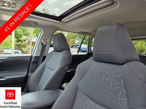 Used 2024 Toyota RAV4 XLE w/ Convenience Package image 24