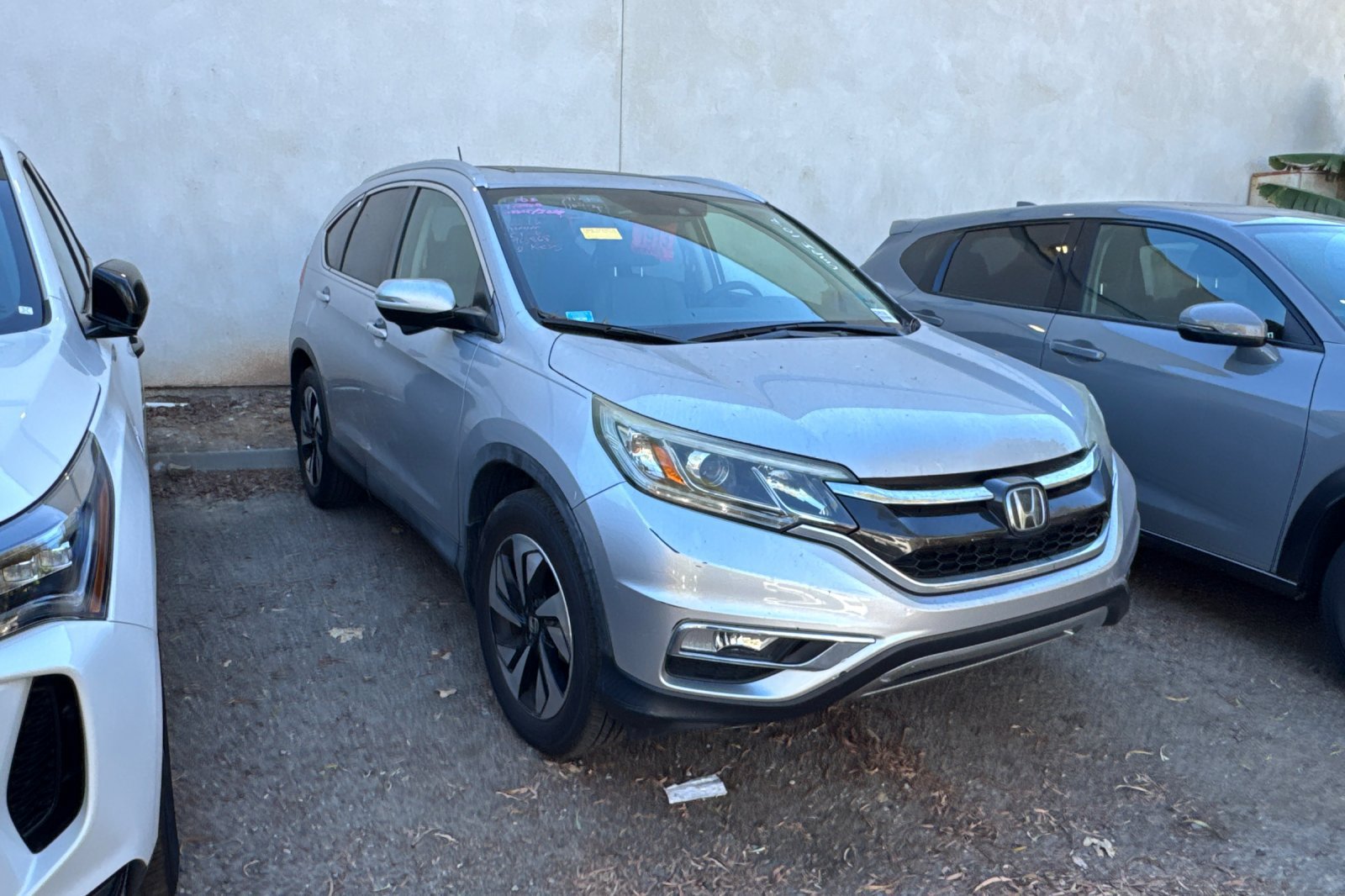 Used 2016 Honda CR-V Touring image 2