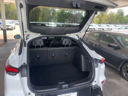 Used 2025 Buick Envista Sport Touring image 29