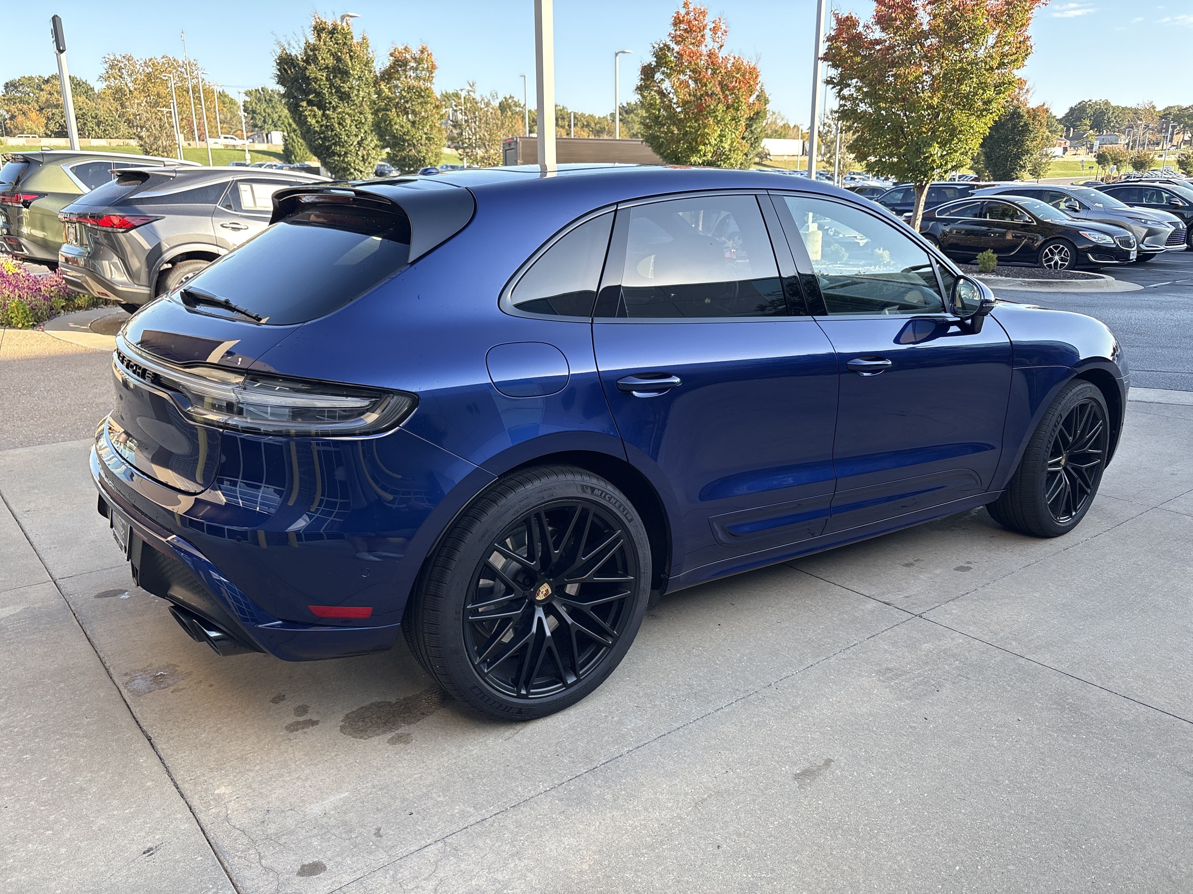 Used 2024 Porsche Macan GTS AWD/4WD image 28