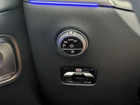 Used 2025 Mercedes-Benz GLC 300 GLC 300 image 22