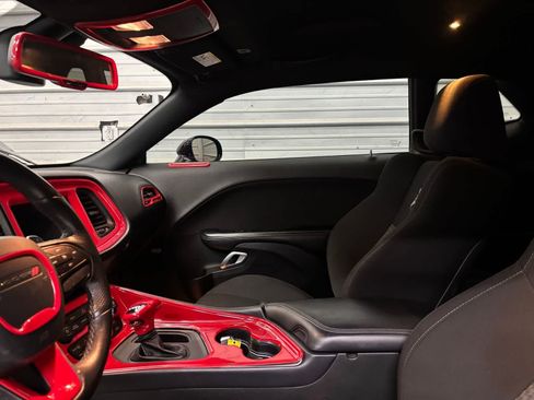 Used 2021 Dodge Challenger R/T Scat Pack RWD image 17