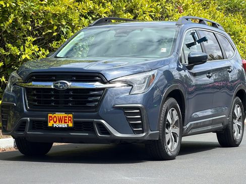 Used 2024 Subaru Ascent Premium AWD/4WD image 8