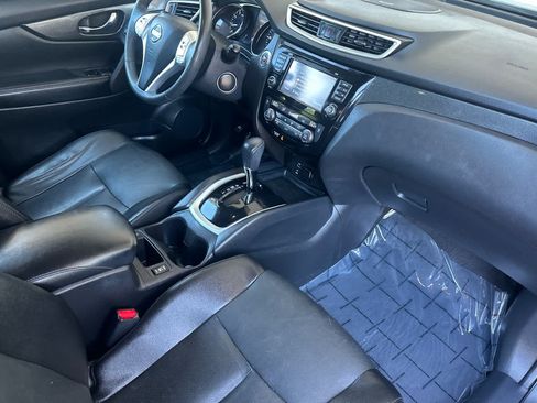 Used 2016 Nissan Rogue SL w/ SL Premium Package AWD/4WD image 16