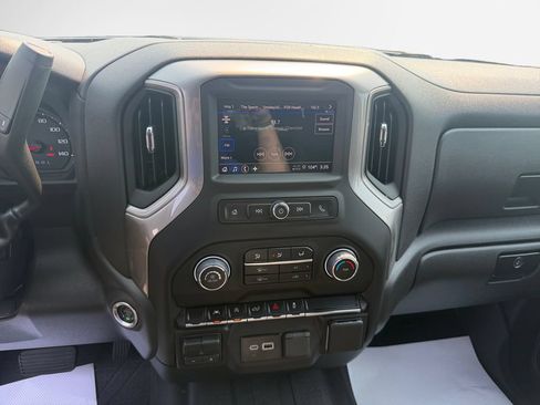 Used 2025 Chevrolet Silverado 1500 Custom w/ Turbomax Blackout Package AWD/4WD image 22