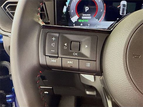 Certified 2025 Nissan Kicks SR image 13