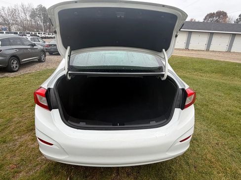 Used 2018 Chevrolet Cruze Premier image 7