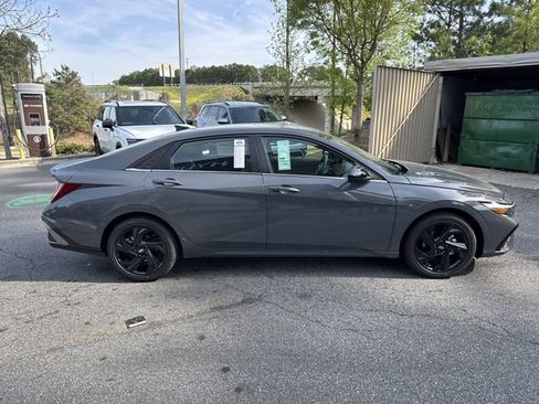 New 2026 Hyundai Elantra SEL Sport Premium FWD image 8