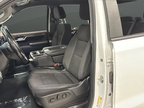 Used 2023 Chevrolet Silverado 1500 LT image 9