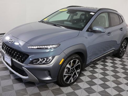 Used 2023 Hyundai Kona Limited image 4